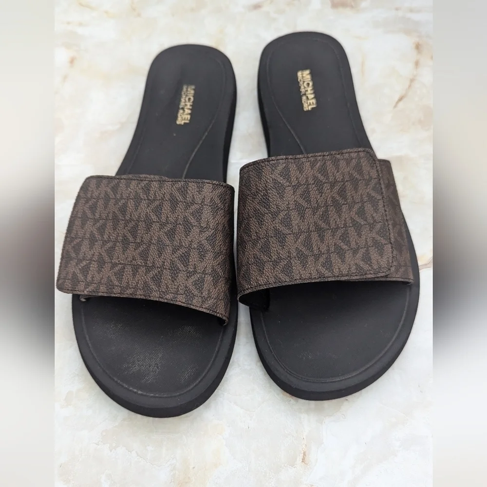 Michael Kors MK Signature Logo Print Wade Slide, Brown Sz 10 M
